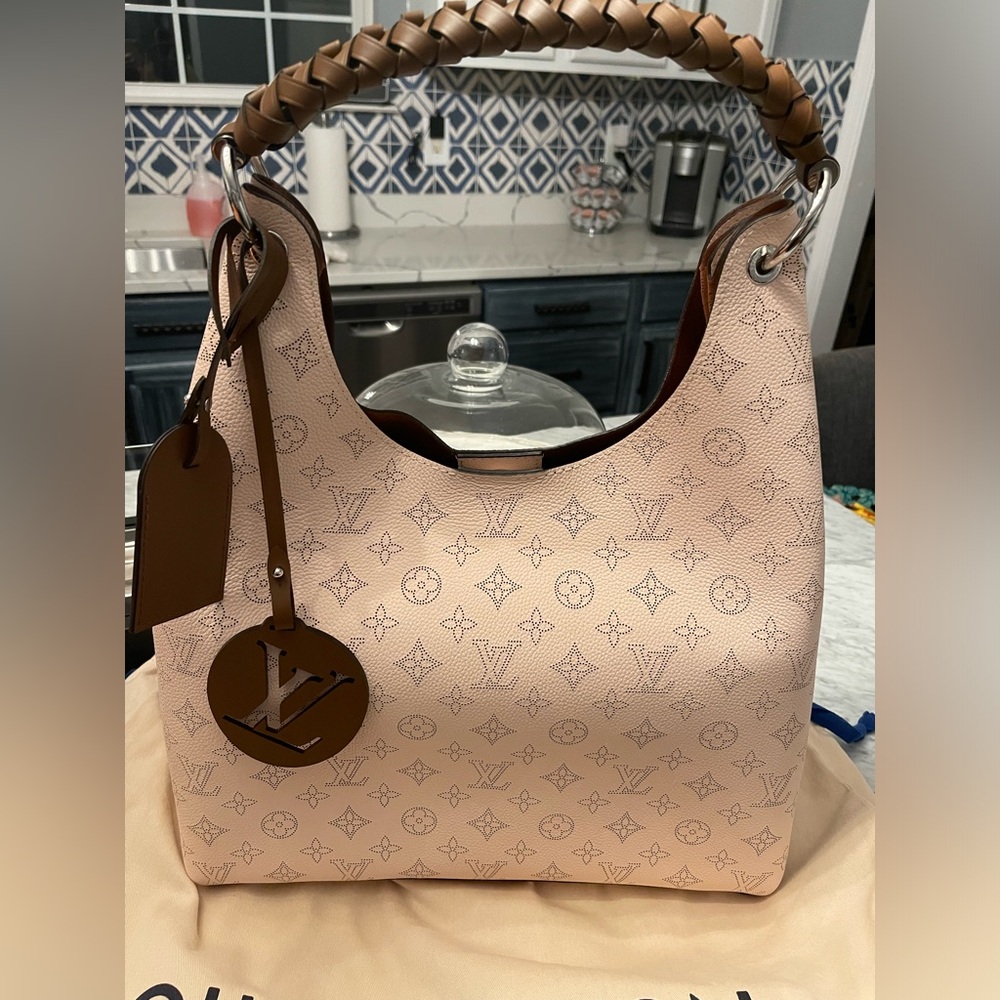 Louis Vuitton Carmel